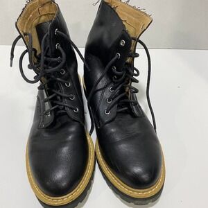 Mii.iM Black combat lace up boots with yellow sole women 6. SKU911#laceup